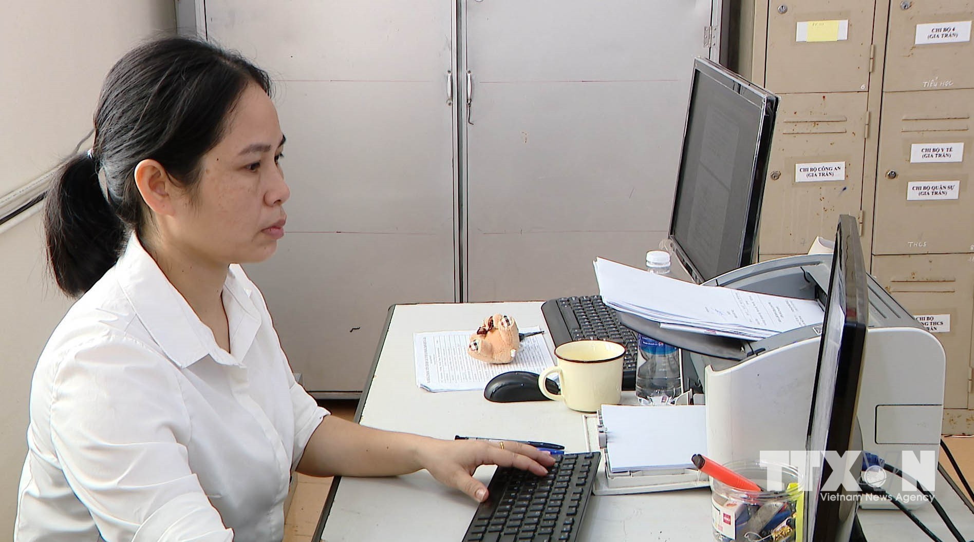 Đảng bộ xã Gia Trấn ứng dụng công nghệ thông tin, nâng cao hiệu quả quản lý và đổi mới hoạt động của các chi bộ. (Ảnh: Hải Yến/TTXVN)